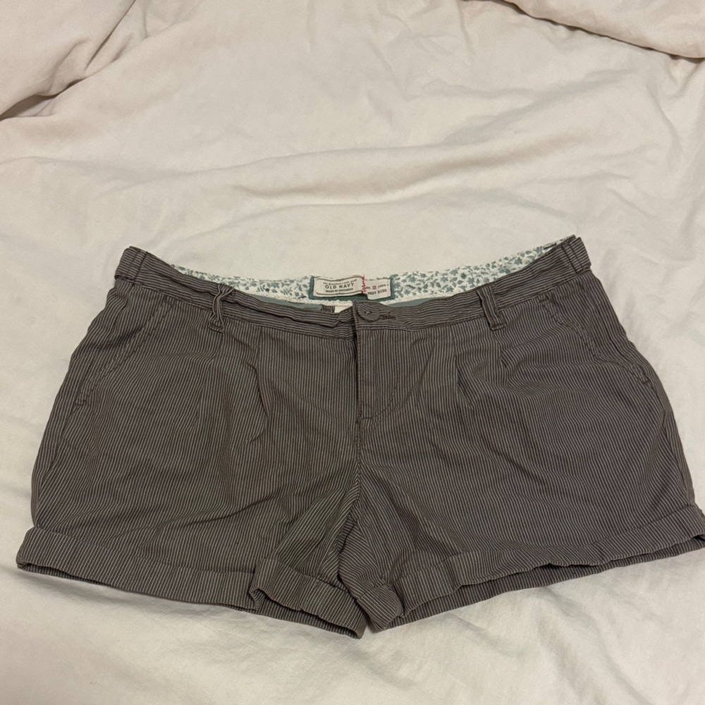 NWOT Old Navy Women's Pinstripe Shorts - brown and white , size 2
